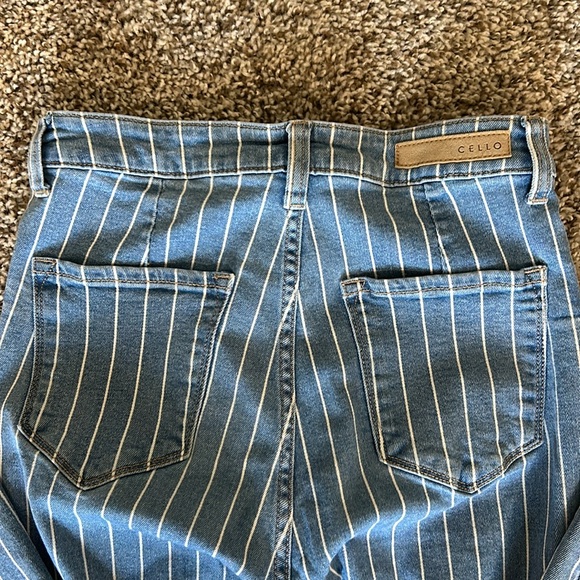 CELLO flare frayed hem size 7 - Picture 4 of 5